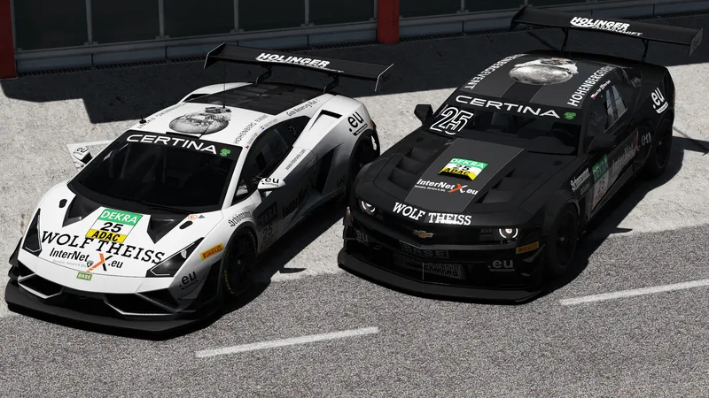 Reiter Gallardo R-EX GT3 and SaReNi Camaro GT side by side